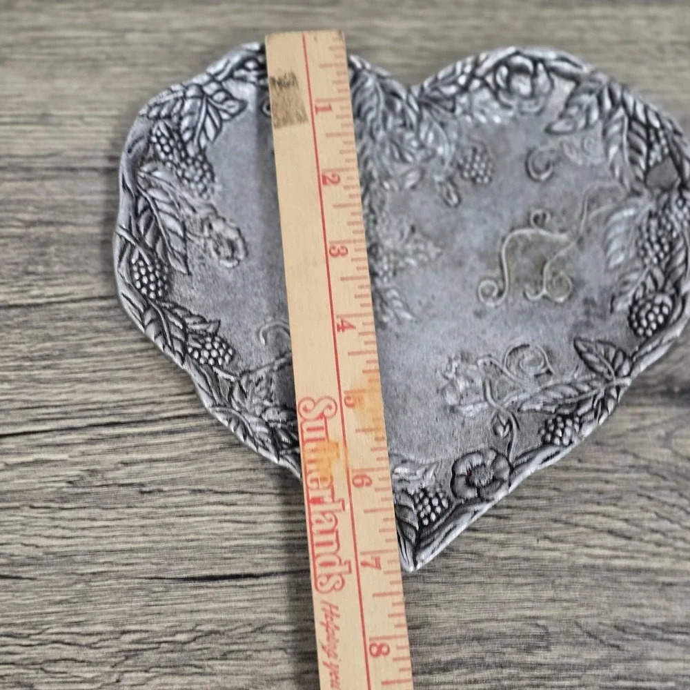 Carson Statesmetal Pewter Heart‎ Berry Vine Plate Cookie Tray 7.5